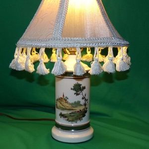 Victorian Couple Mid Century Vintage Lamp & Shade